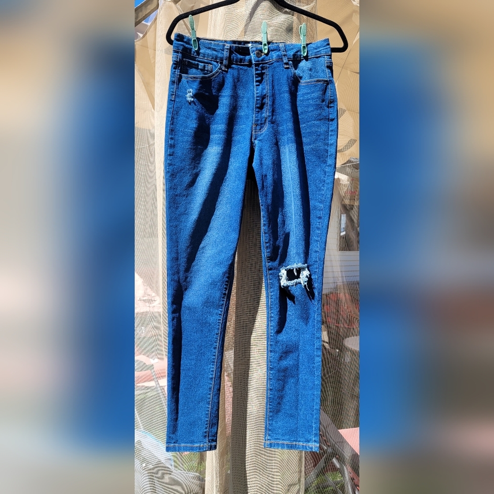 U-Bien Skinny Fit 5 Pocket Jeans Factory Distressed